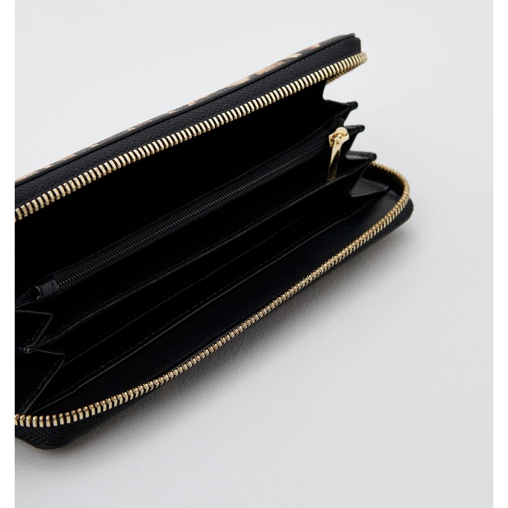 Sleek Designer Zipper Wallet with Gold Accents