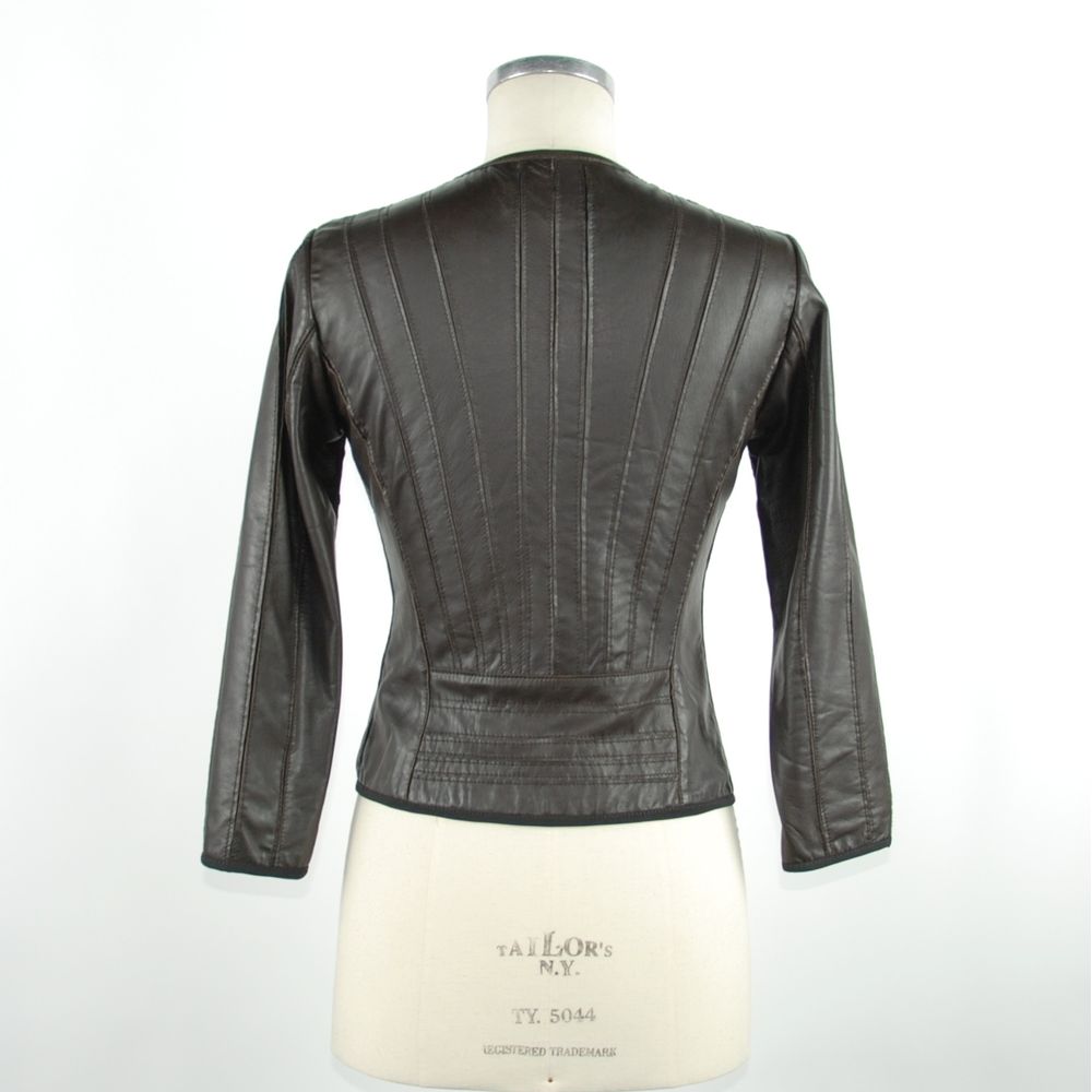 Chaqueta de cuero negra elegante para veladas elegantes