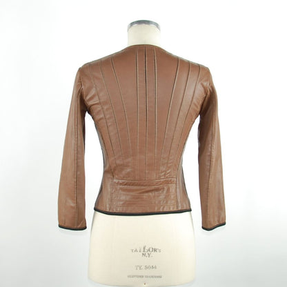 Chaqueta de cuero marrón para mujer