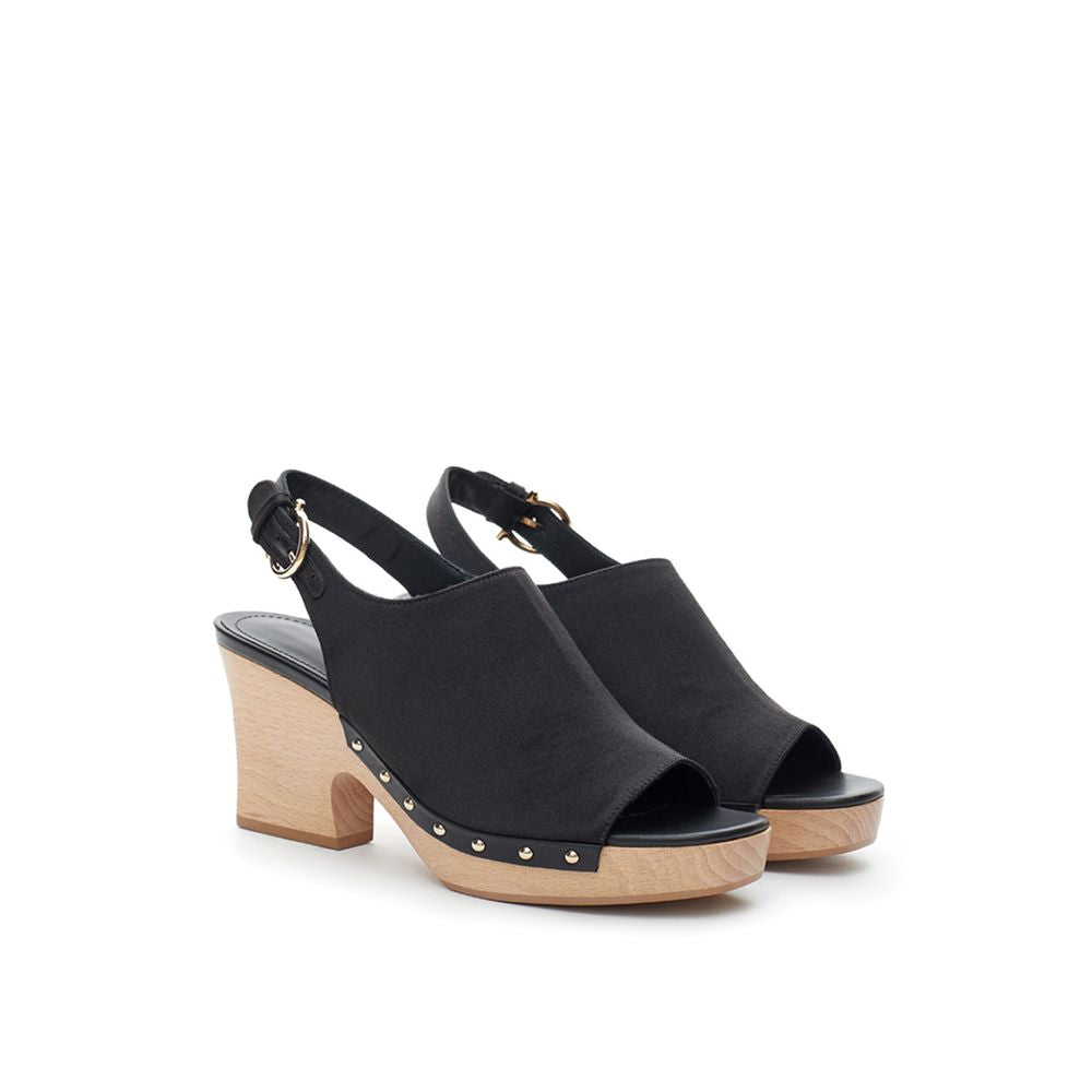 Sandalias elegantes de piel negra