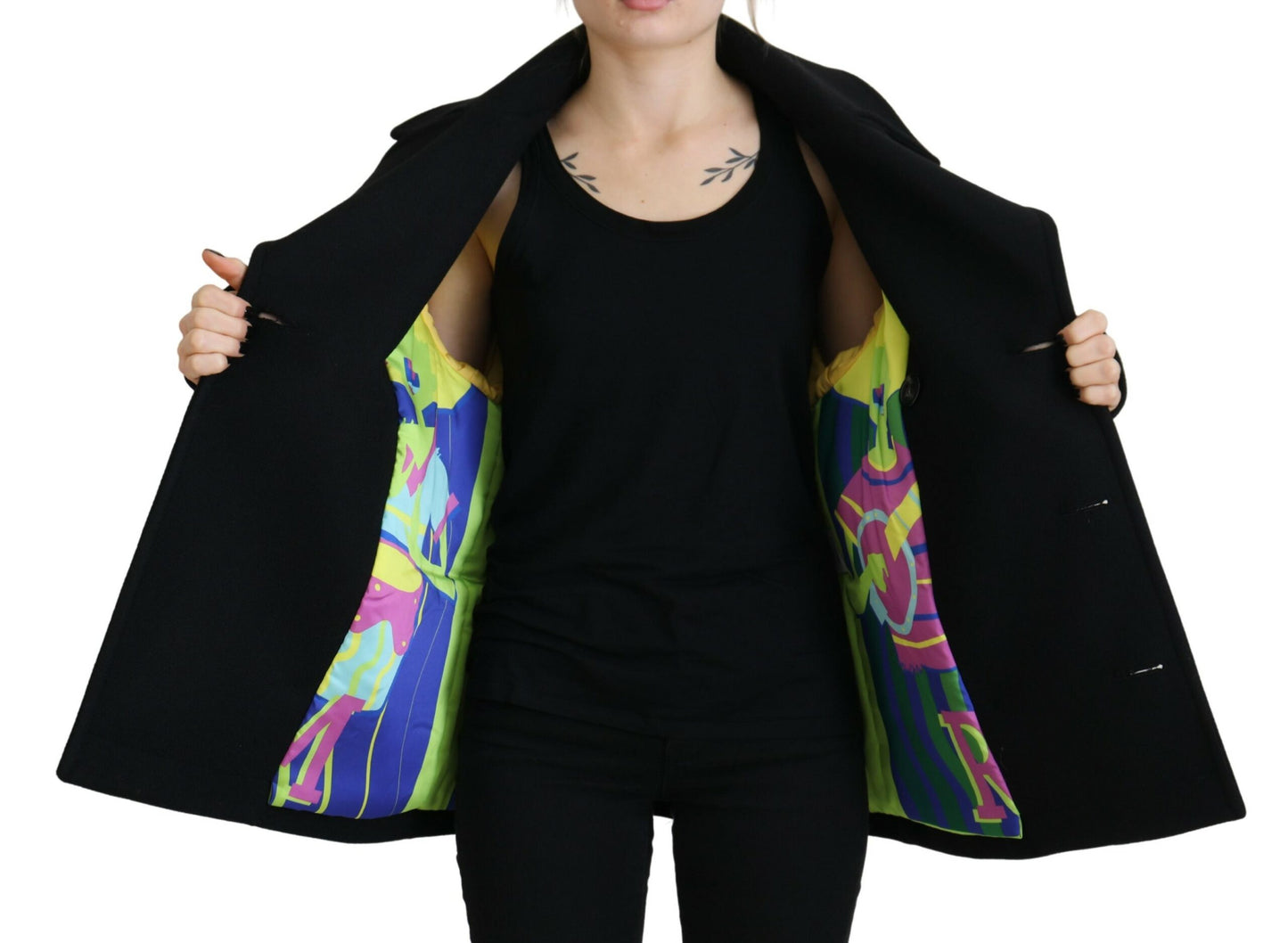 Chaqueta tipo blazer negra con doble botonadura