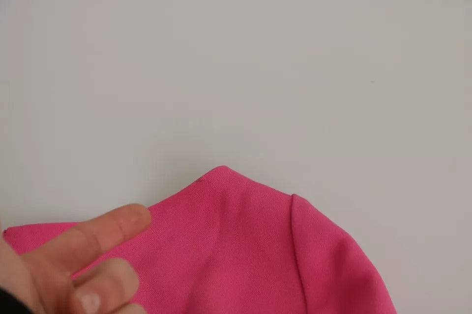 Vestido mini ajustado de rayón con escote pronunciado en color rosa