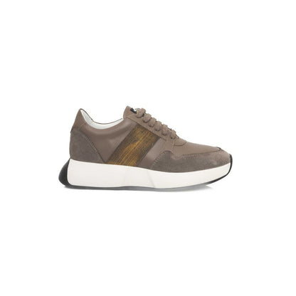 Zapatillas de piel color beige para mujer