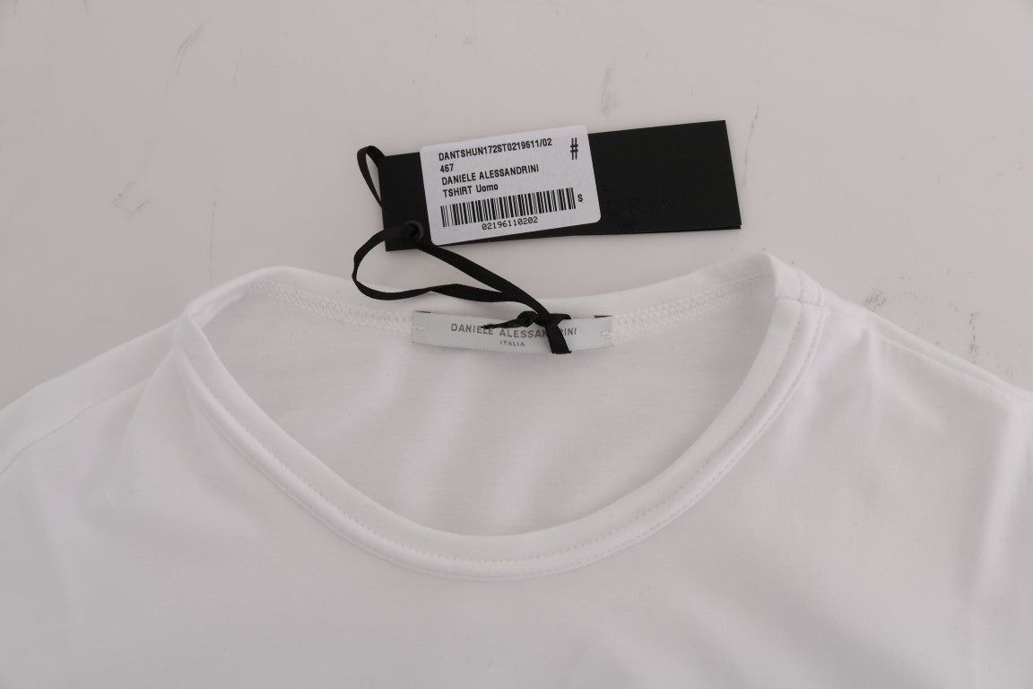 Elegante camiseta de algodón con cuello redondo en color blanco