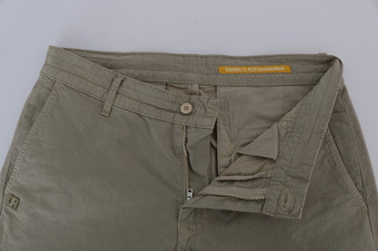 Pantalones chinos beige ajustados para un estilo sofisticado