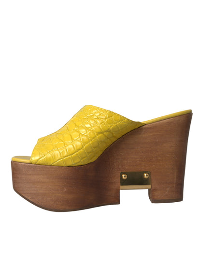 Zapatos tipo mula con cuña y tacón de madera de cuero amarillo