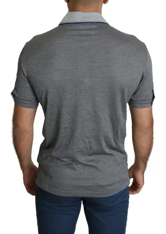 Camiseta tipo polo de seda con cuello gris