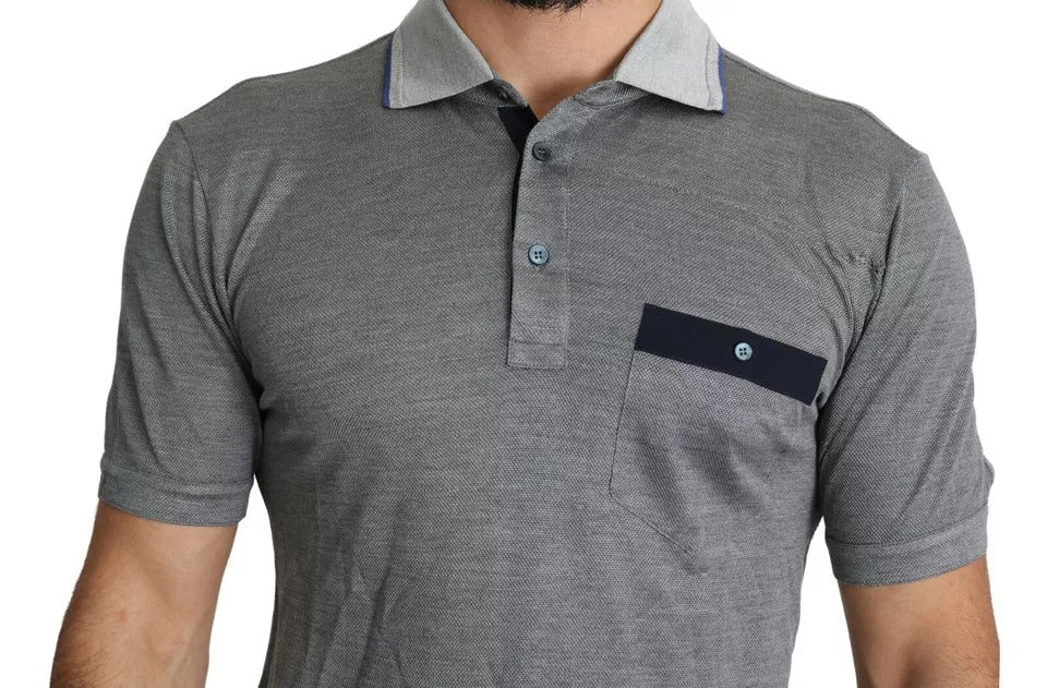 Camiseta tipo polo de seda con cuello gris