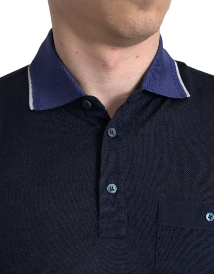 Camiseta polo de manga corta con cuello azul marino