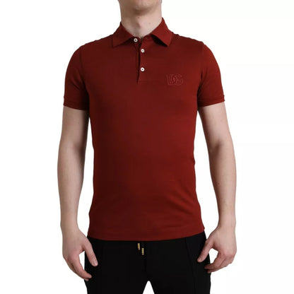 Camiseta de manga corta con cuello y logotipo rojo para hombre