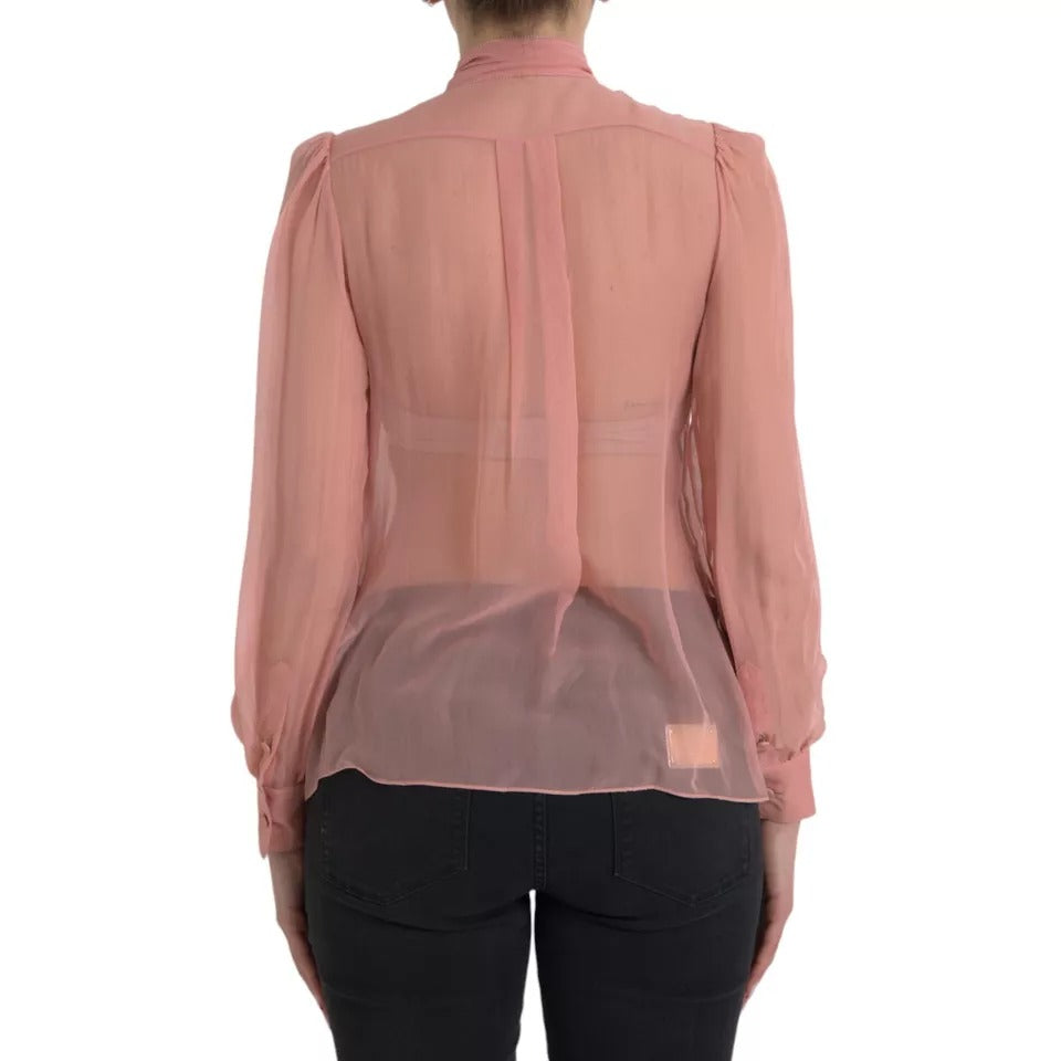 Blusa de cuello Ascot con mangas largas en color rosa