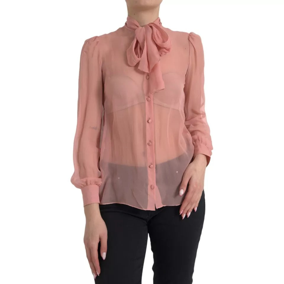 Blusa de cuello Ascot con mangas largas en color rosa