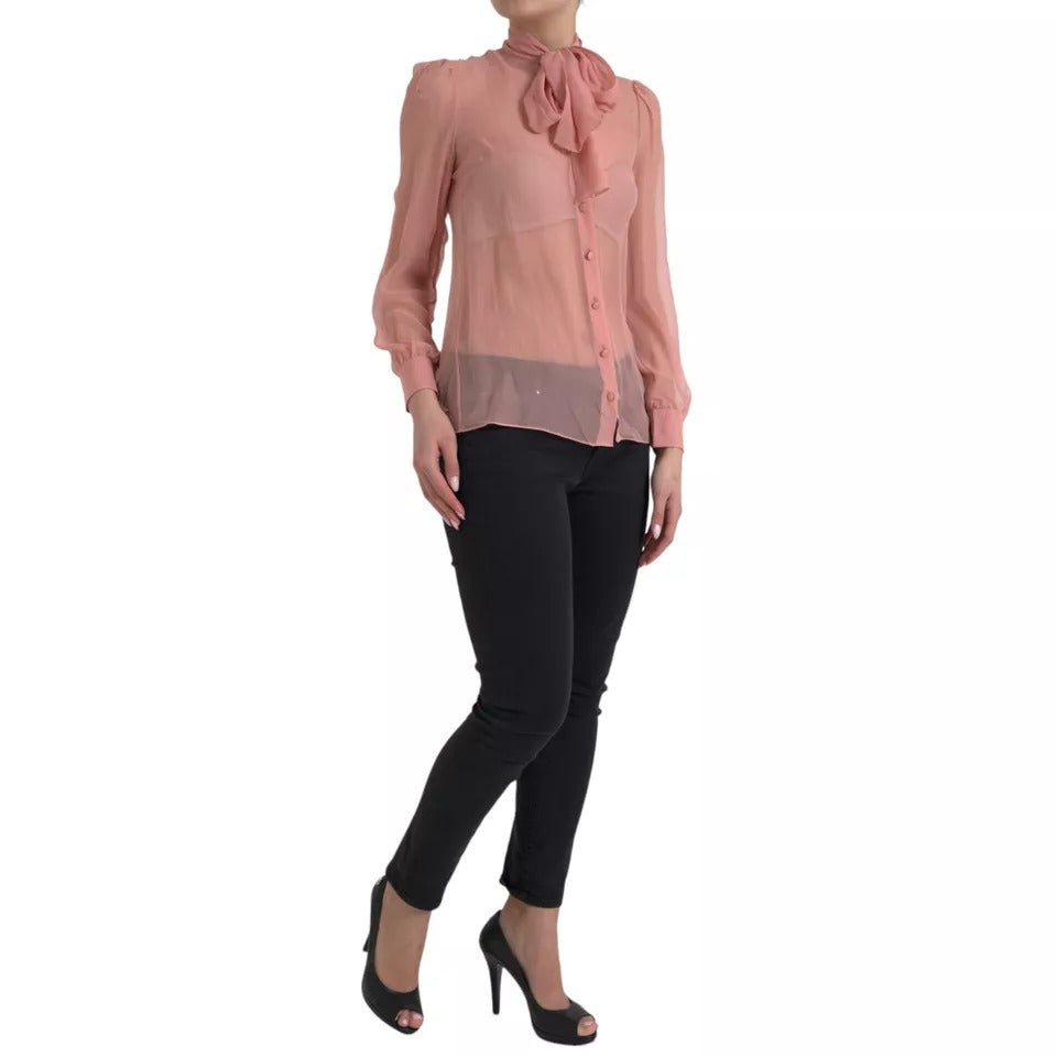 Blusa de cuello Ascot con mangas largas en color rosa