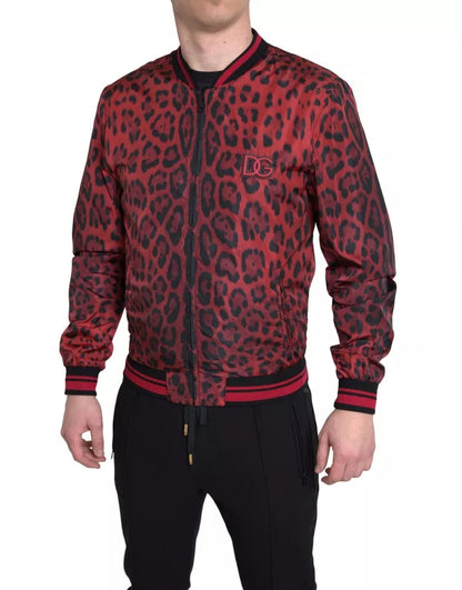 Chaqueta corta bomber con estampado de leopardo rojo