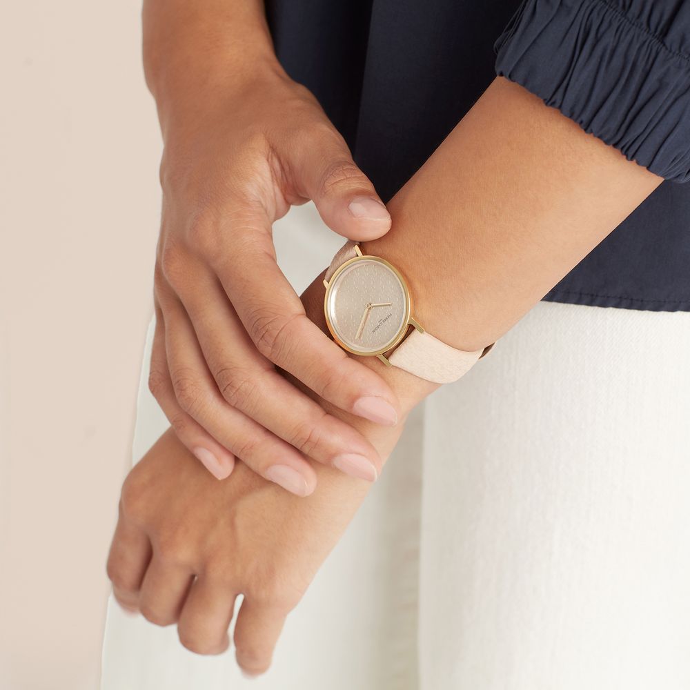 Reloj beige para mujer