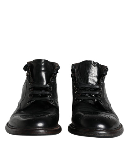 Botas cortas de cuero negro para hombre con cordones