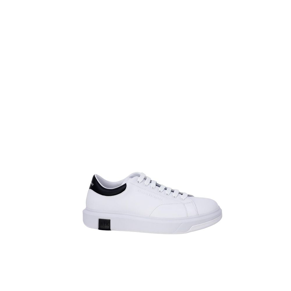 Sneaker de piel en blanco y negro