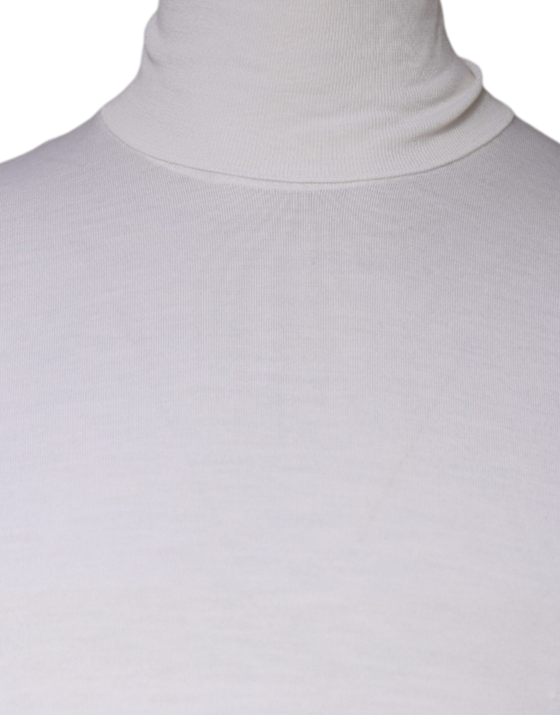 Suéter de cuello alto de manga larga blanco para hombre