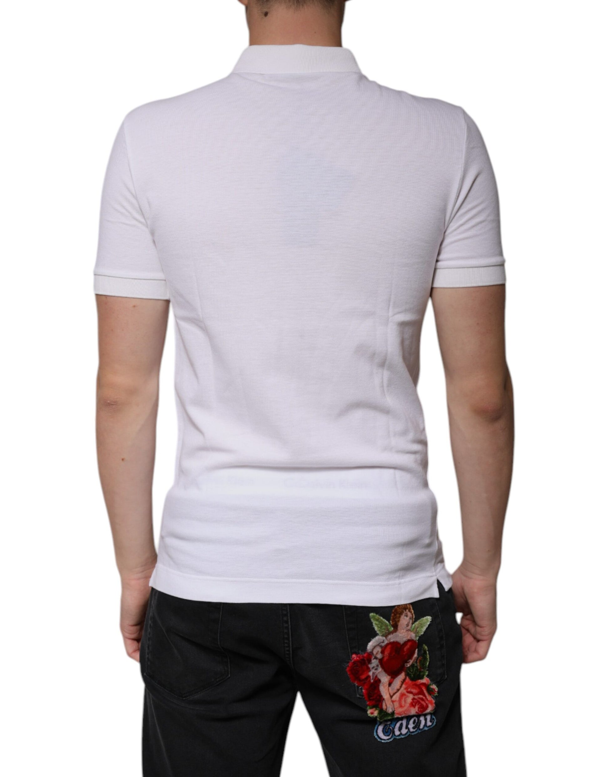 Polo blanco de manga corta con cuello para hombre