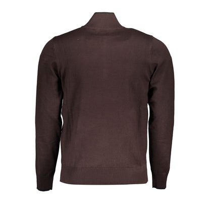 Elegante jersey de media cremallera con bordado