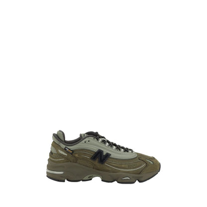 1000 Sneakers