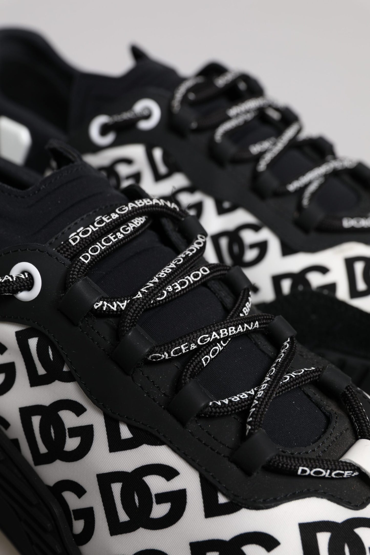 Zapatillas NS1 Low Top Lace Up Logo Negro