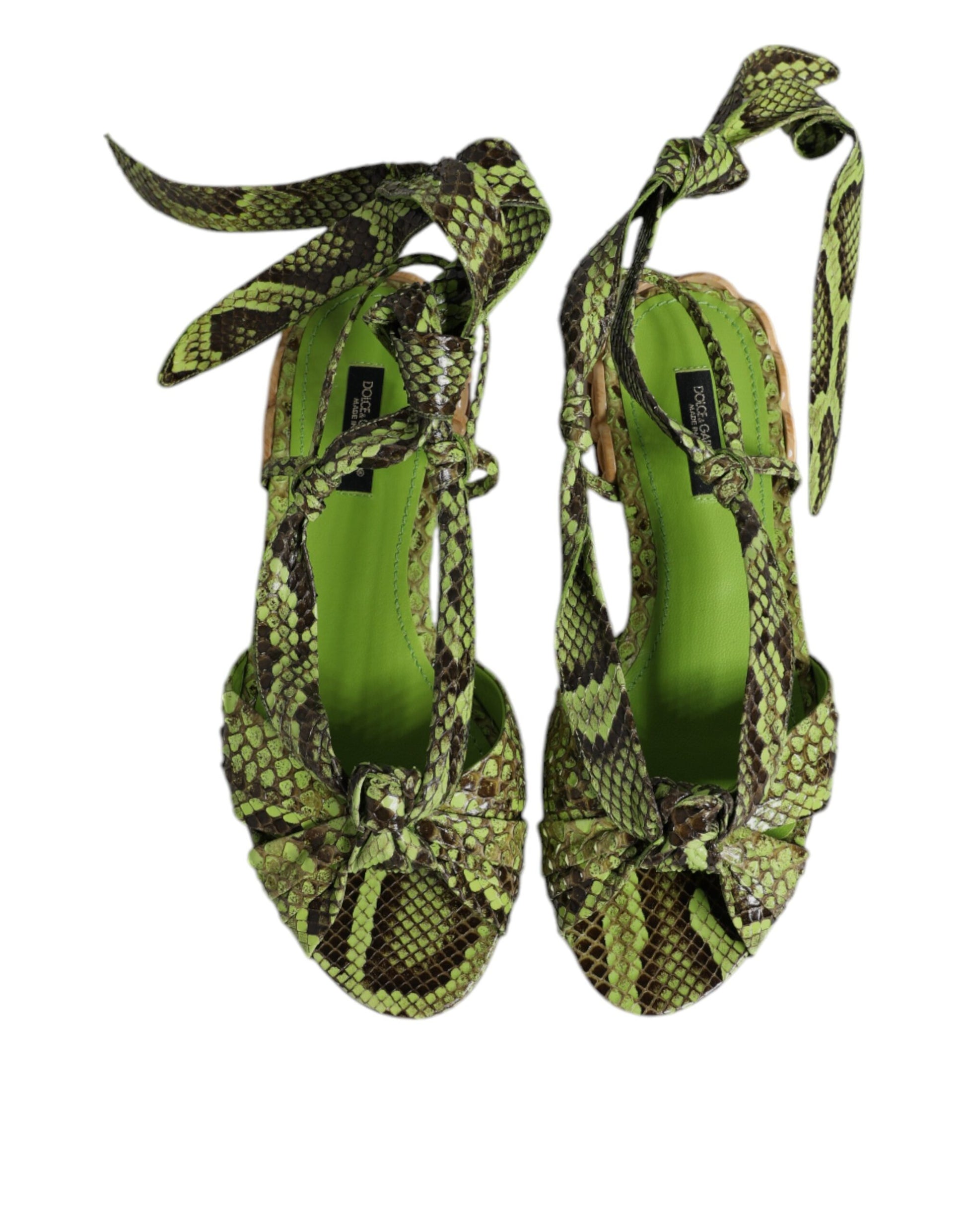 Sandalias verdes con estampado animal