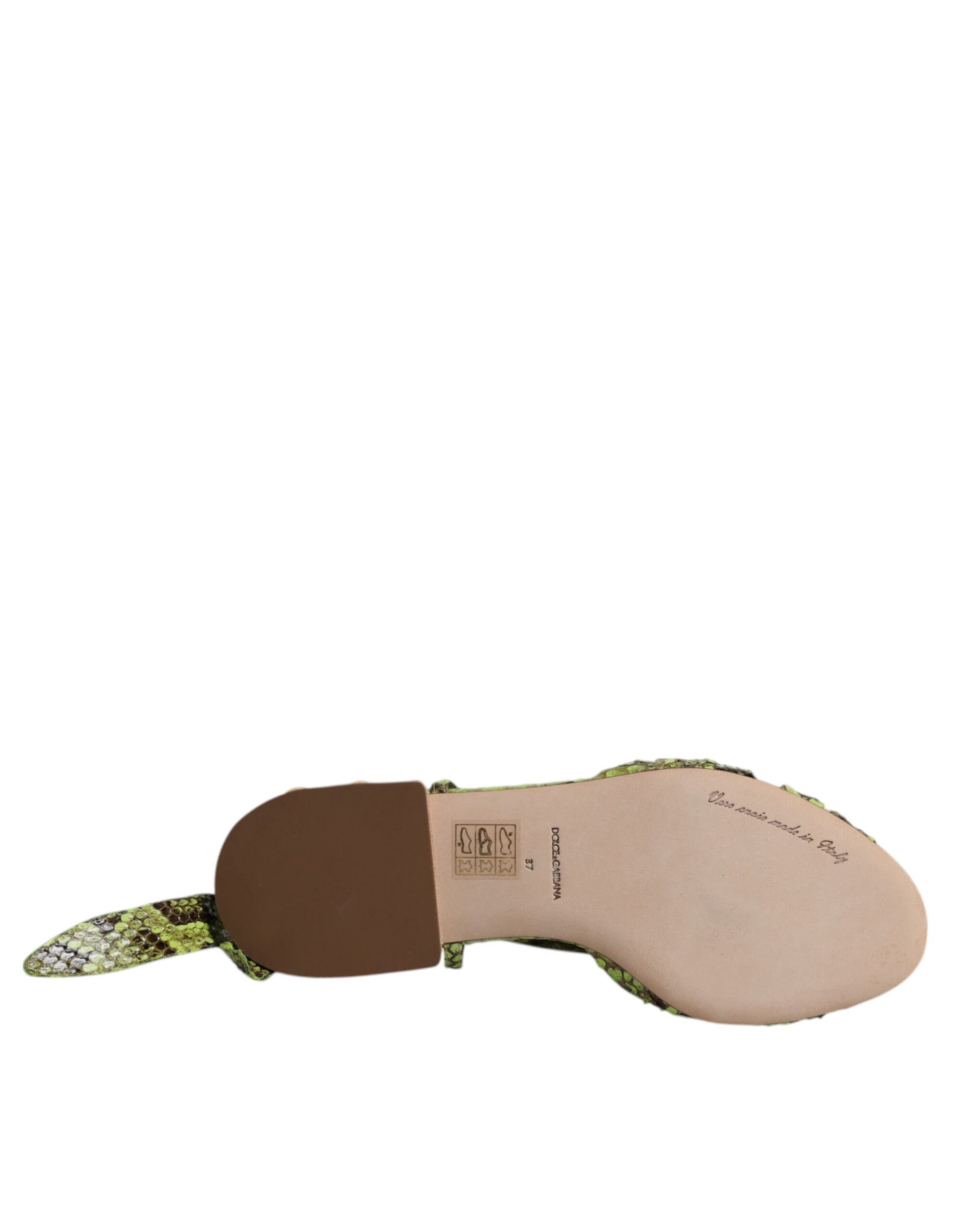 Sandalias verdes con estampado animal