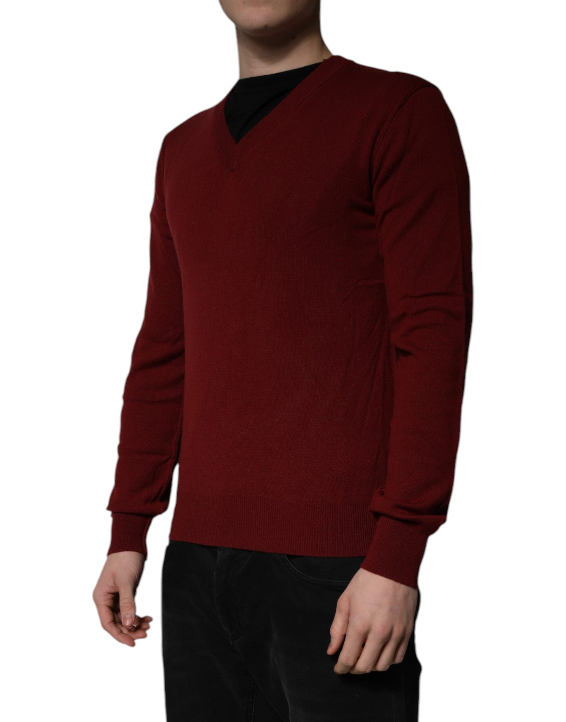 Jersey de cachemira granate con cuello de pico para hombre