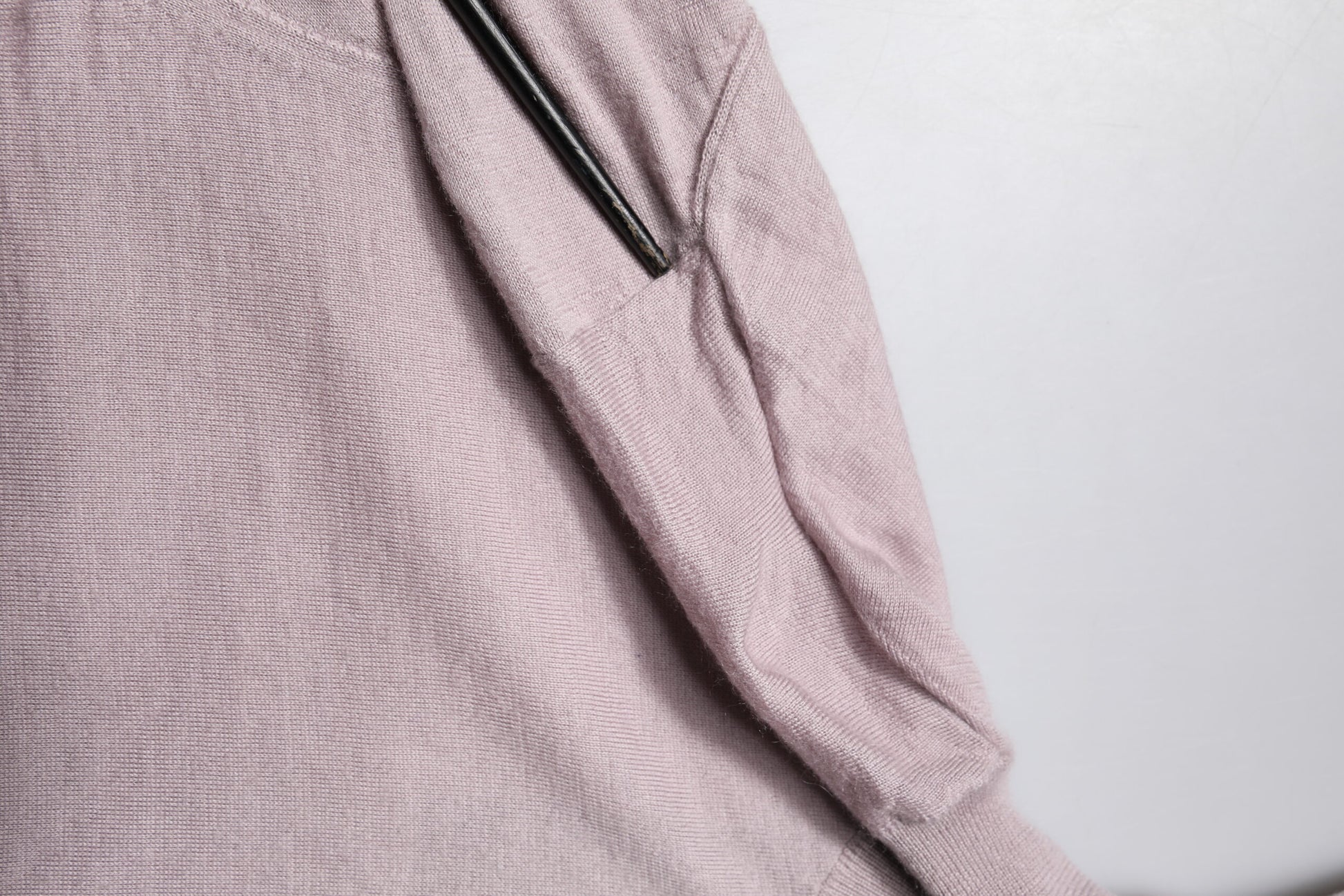 Jersey de cuello alto de cachemira marrón