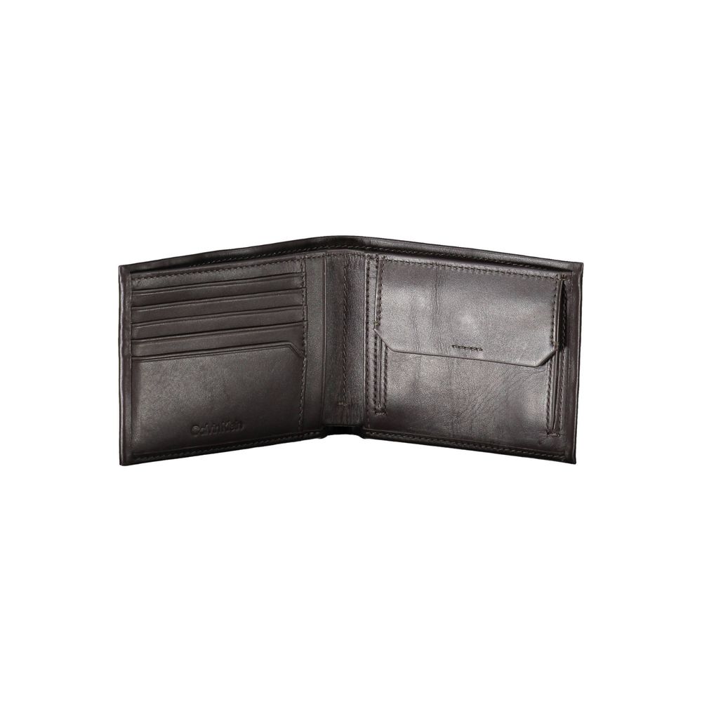 Elegante cartera de piel con dos compartimentos