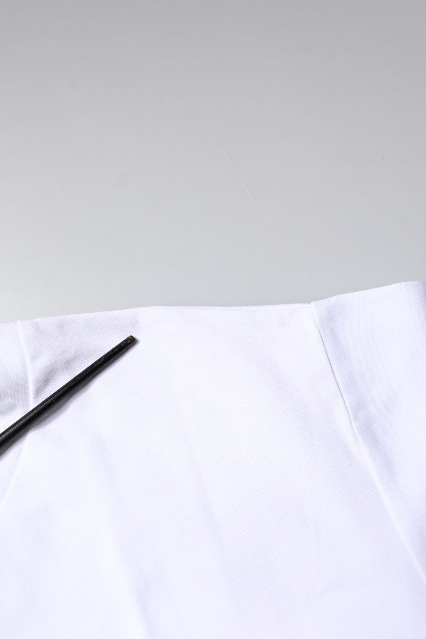 Camiseta blanca Bellissima de algodón con cuello redondo