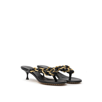 Sandalia de piel negra