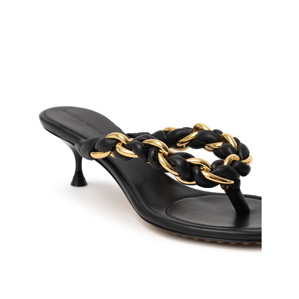 Sandalia de piel negra