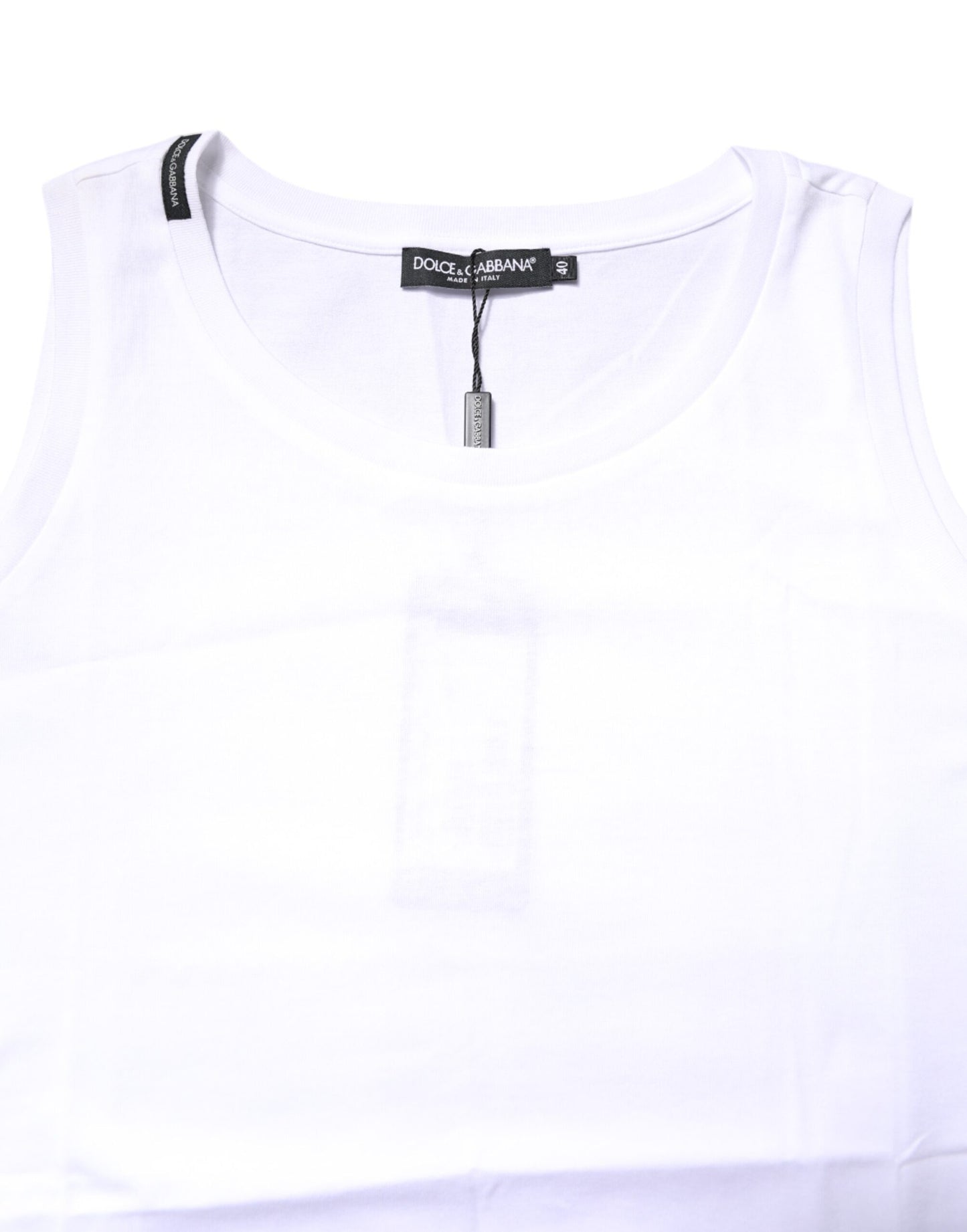 Camiseta blanca de algodón sin mangas y cuello redondo