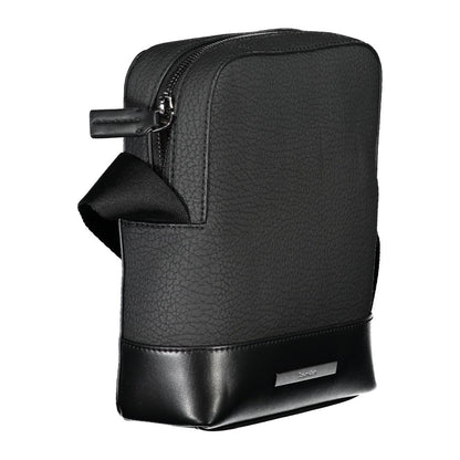 Elegante bolso negro con detalles en contraste