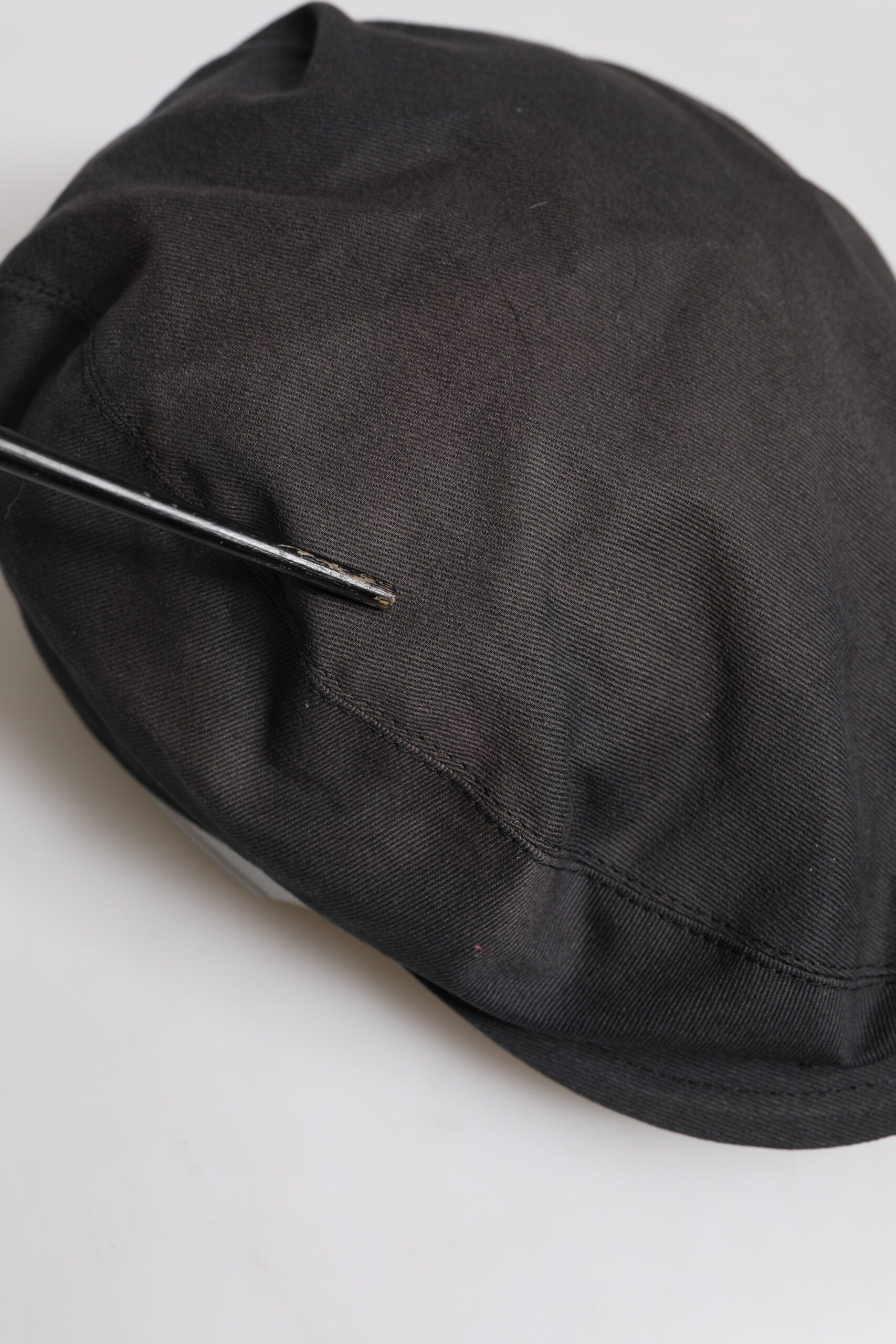 Black Cotton Newsboy Capello Cabbie Hat
