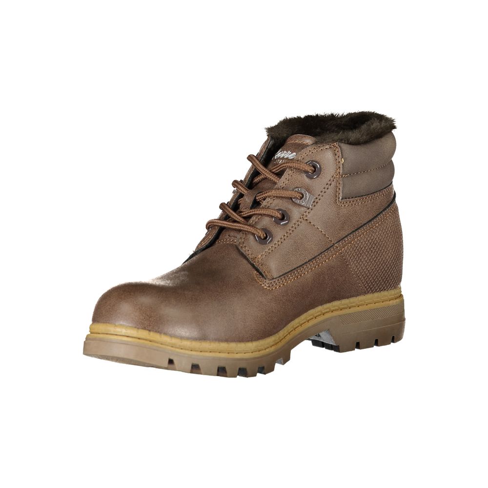 Elegantes botas de cordones con detalles en contraste