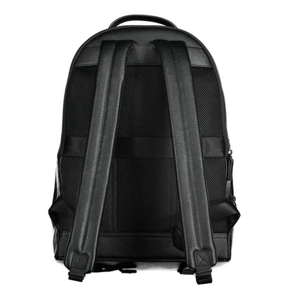 Mochila negra de polietileno para hombre