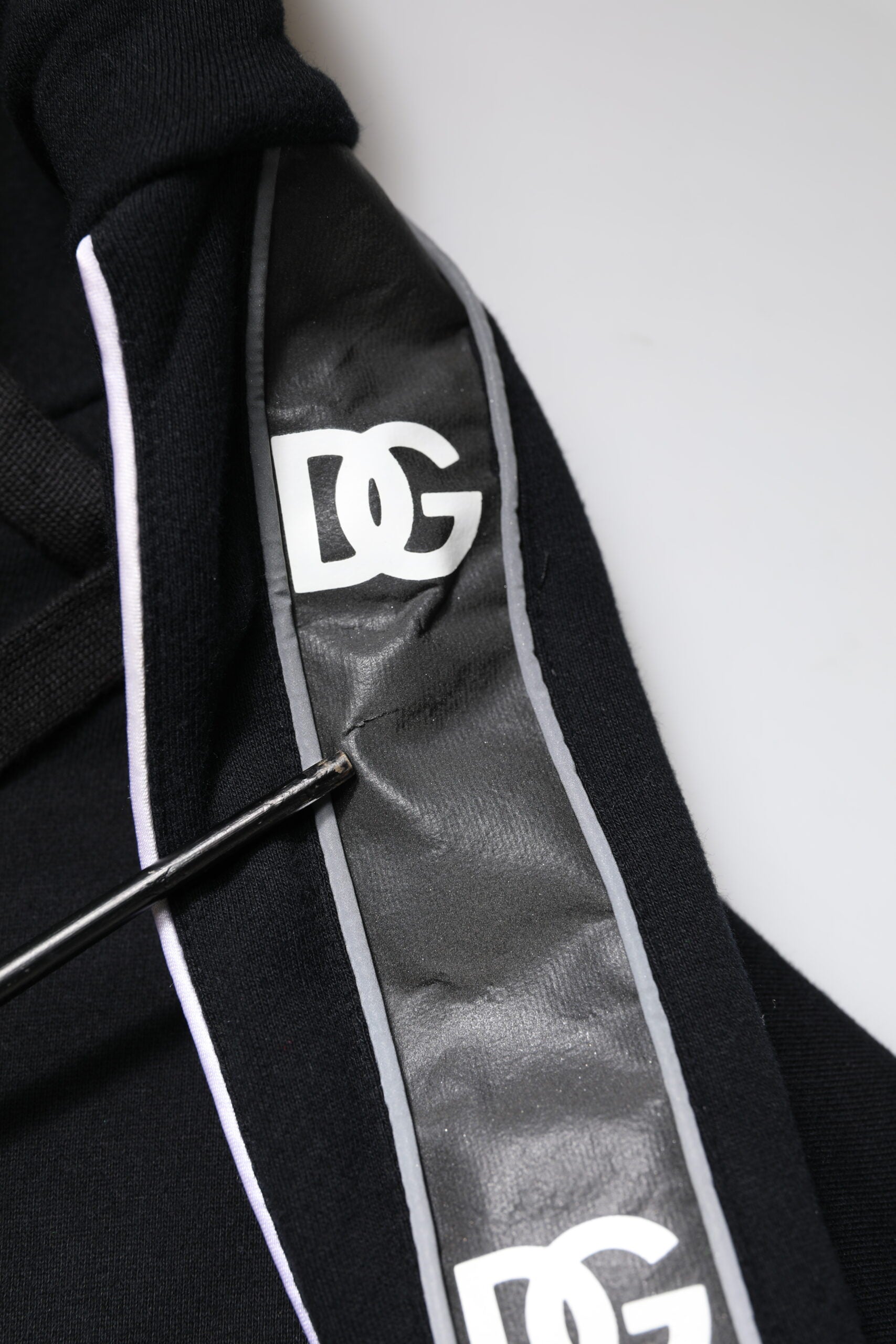 Sudadera con capucha y logotipo de algodón negro