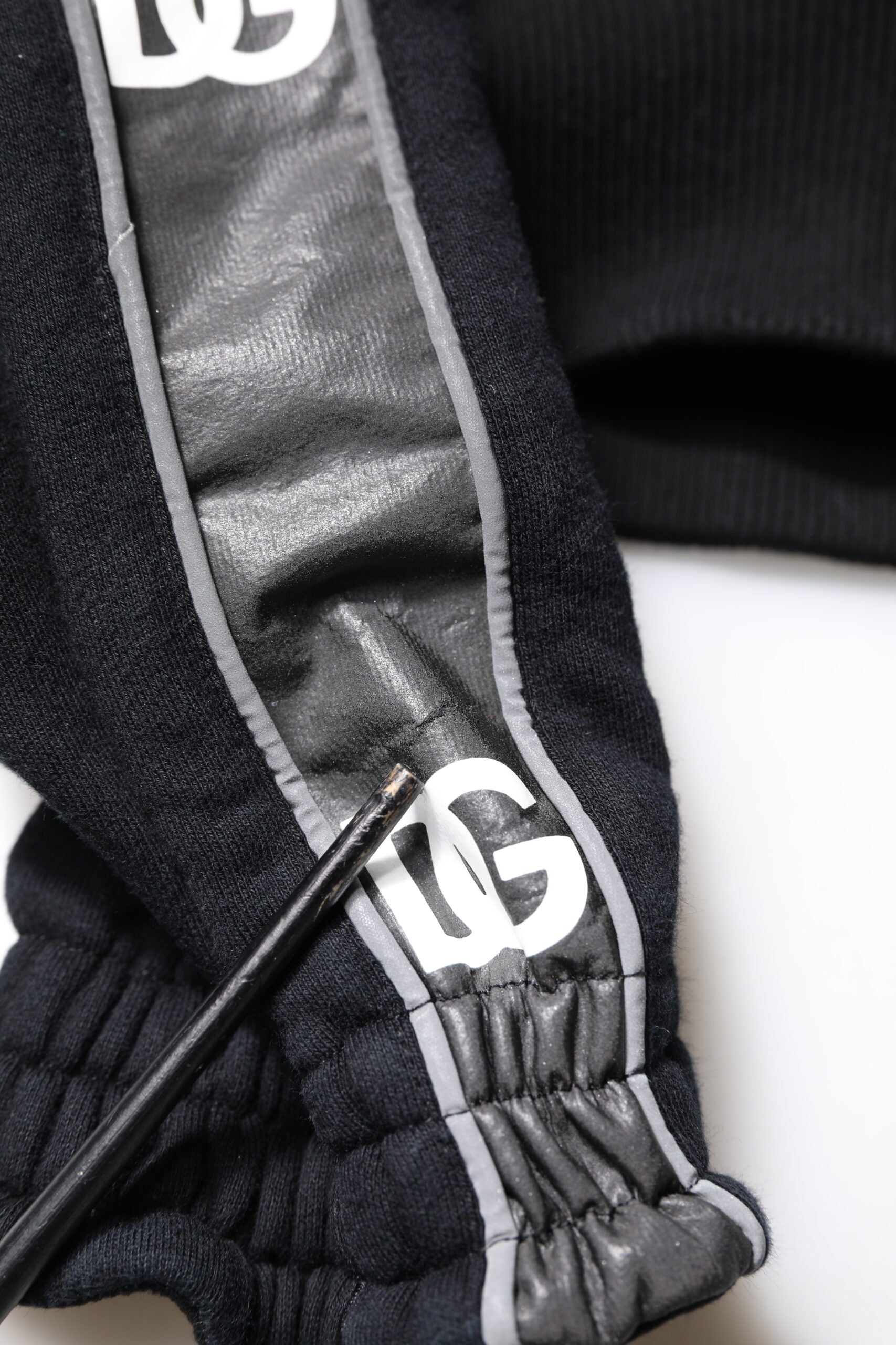 Sudadera con capucha y logotipo de algodón negro