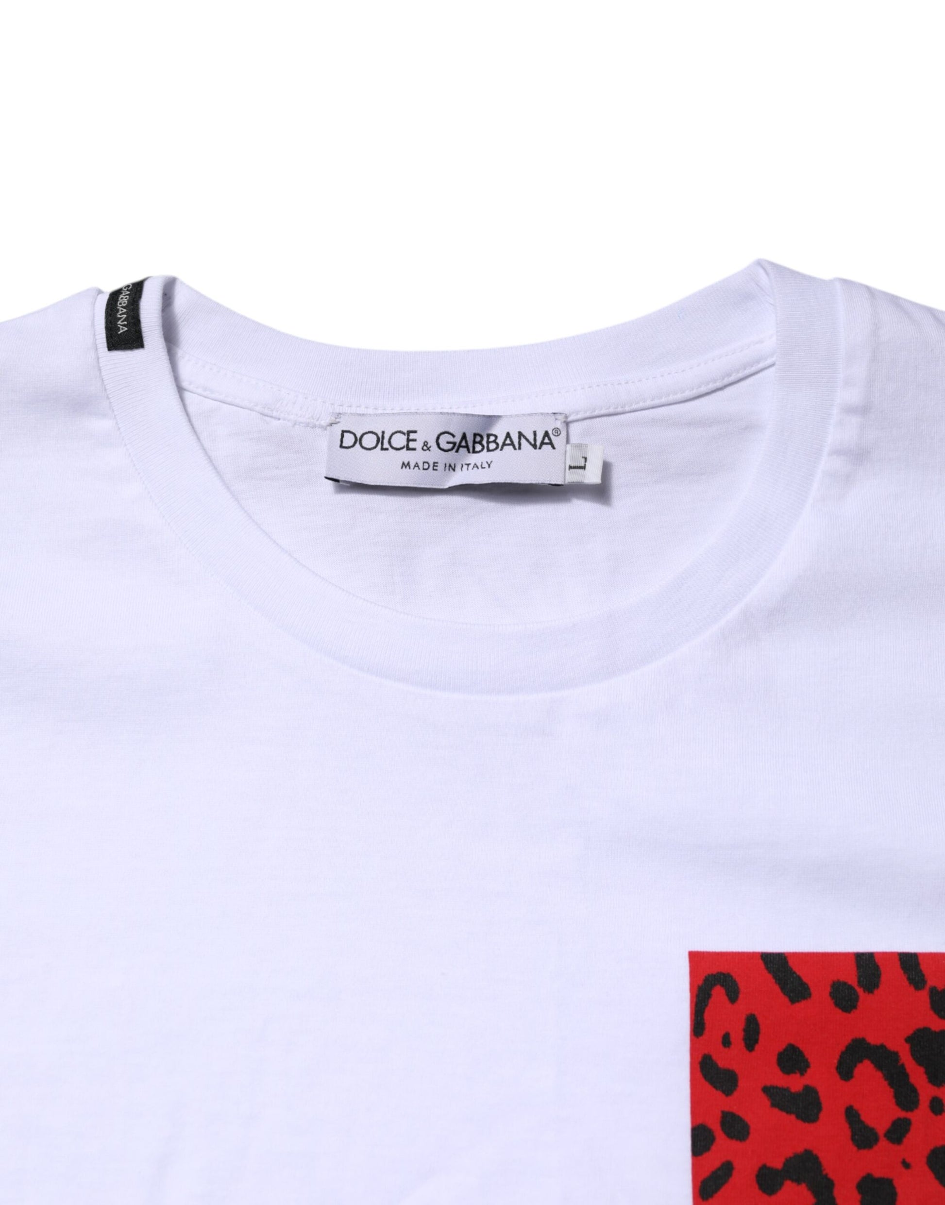 Camiseta blanca de algodón de manga corta y cuello redondo