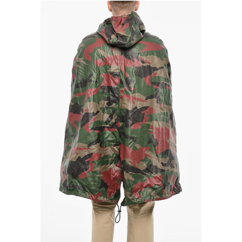 Zipped Closue Camouflage Motif Cape