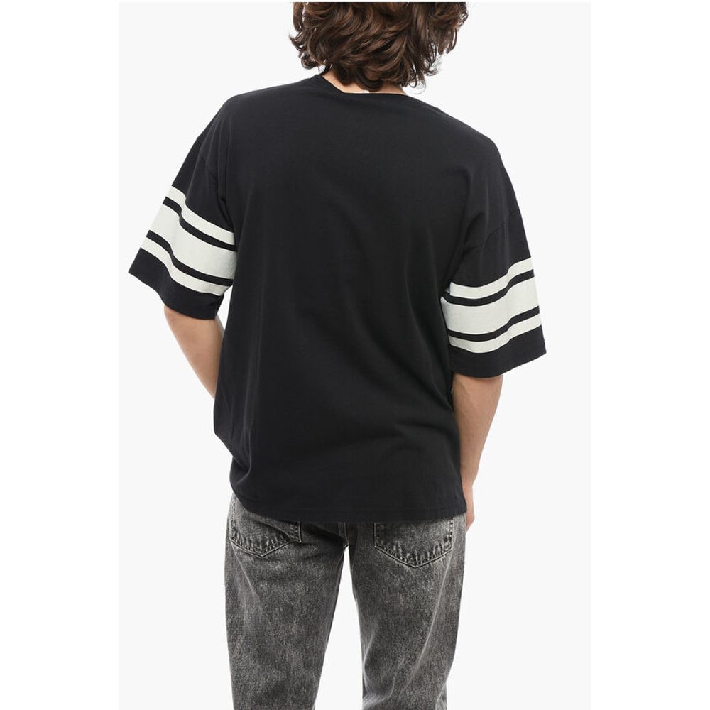 Crew-neck T-Shirt with Contrasting Details