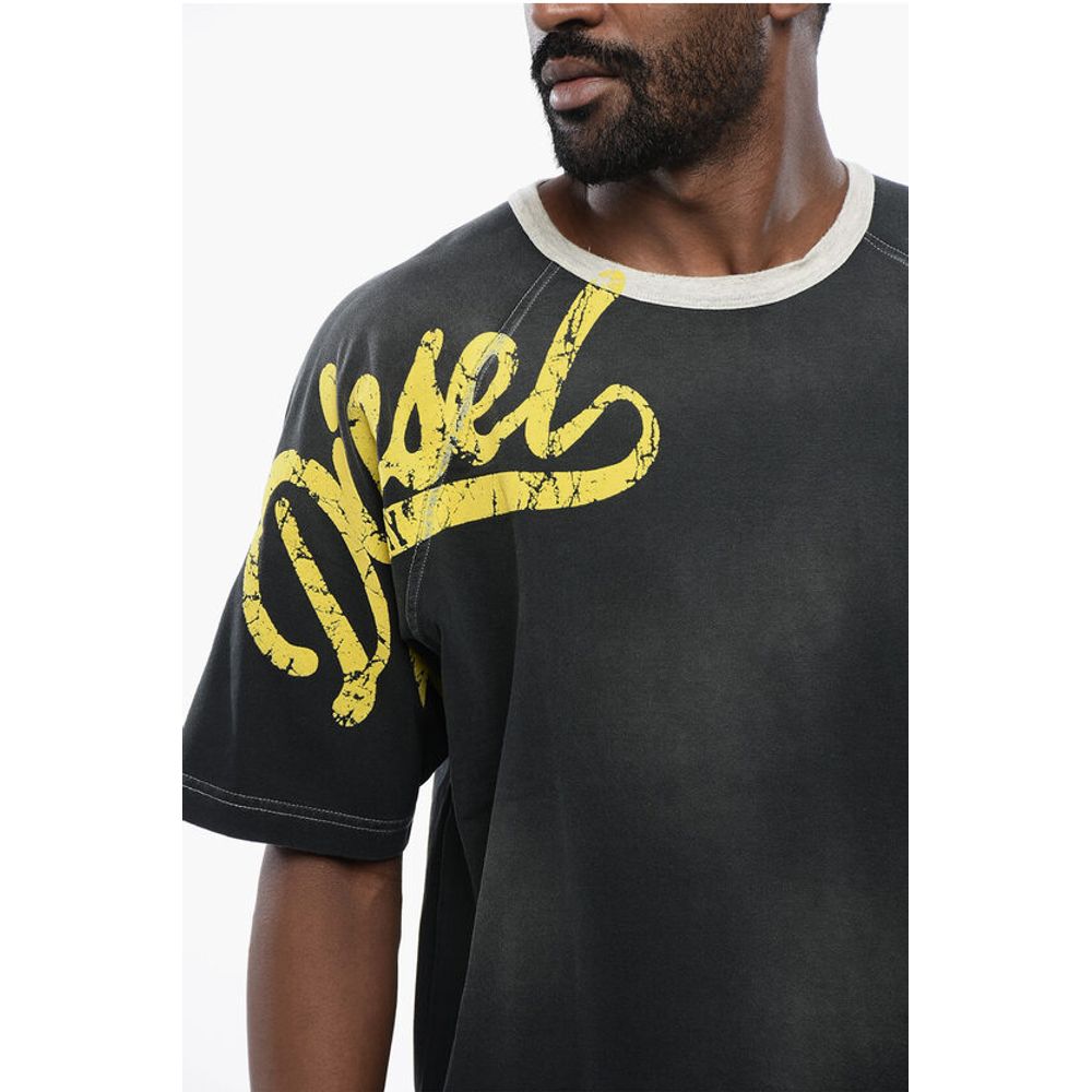 Faded Effect T-ROXT-SLITS Crew-neck T-Shirt with Flocked Log