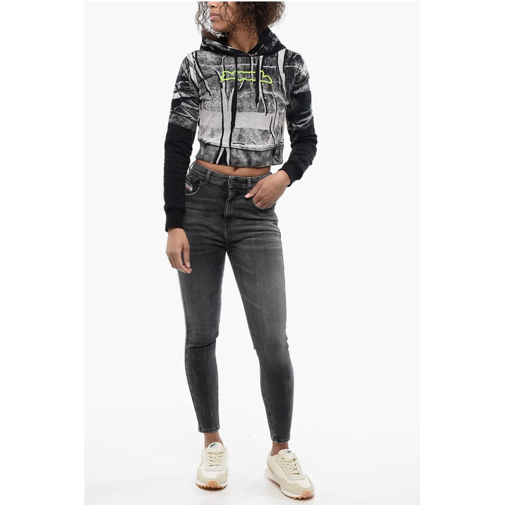 Hoodie Crop Sweethirt with Embossed Logo