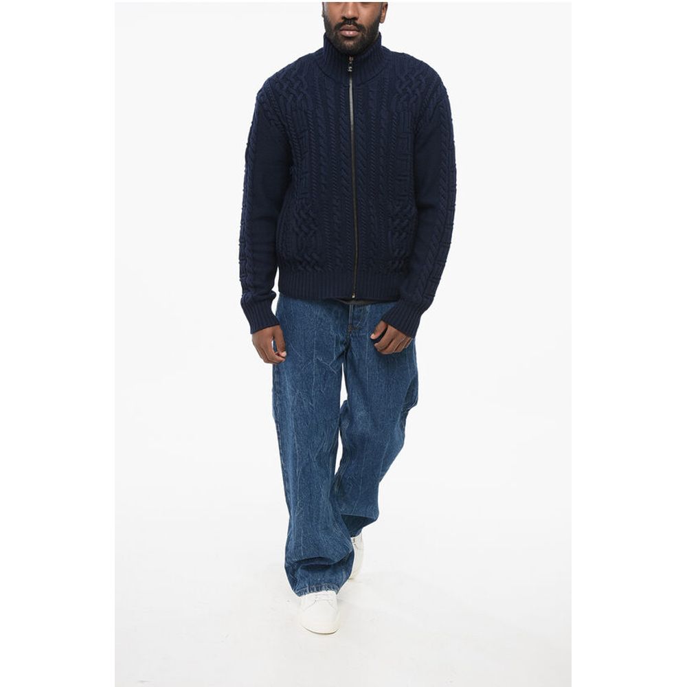 Virgin Wool Zip-up Pullover with Cable Knit Design