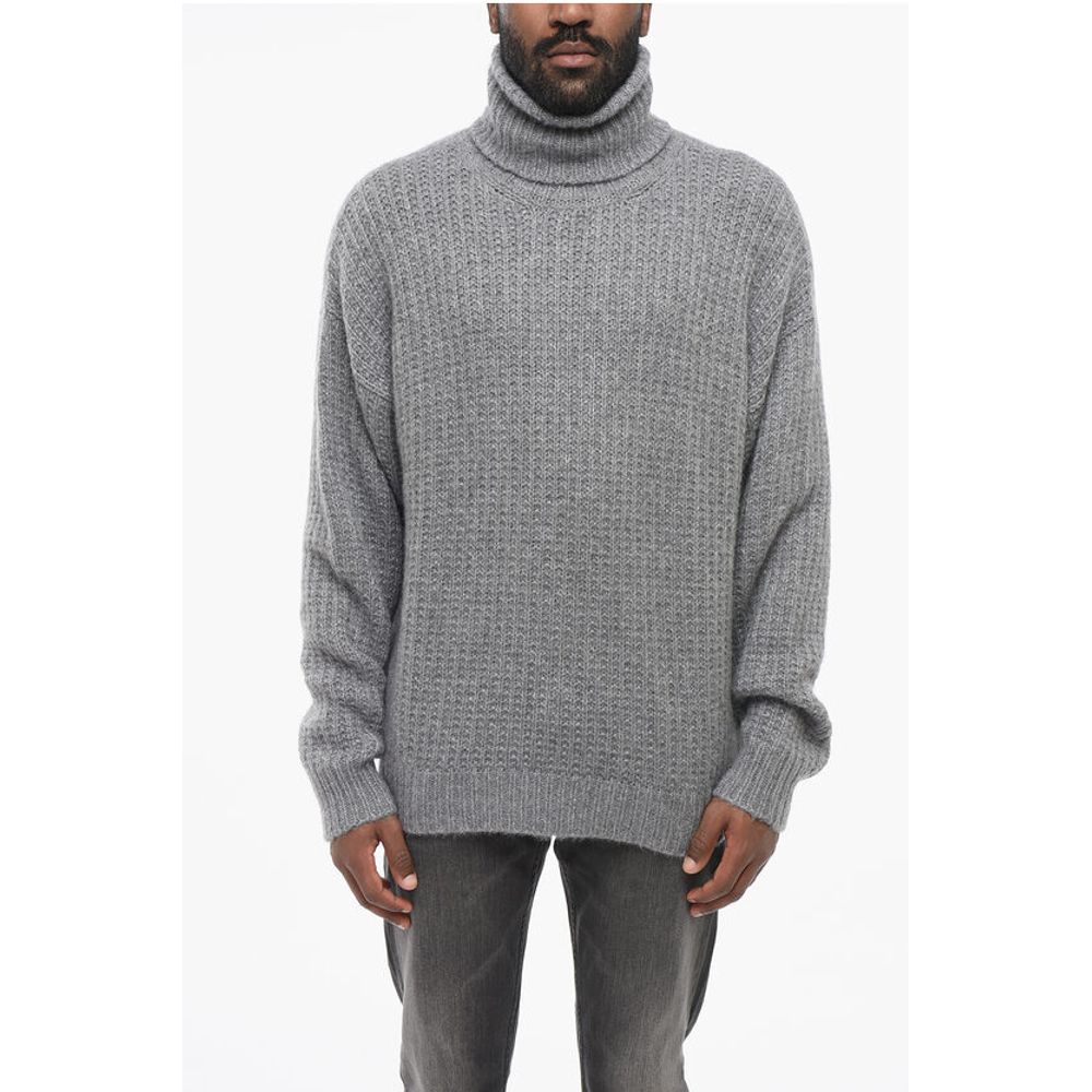 Turtleneck Cashmere and Silk Pullover