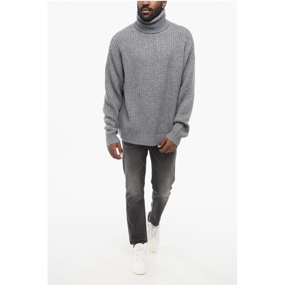 Turtleneck Cashmere and Silk Pullover
