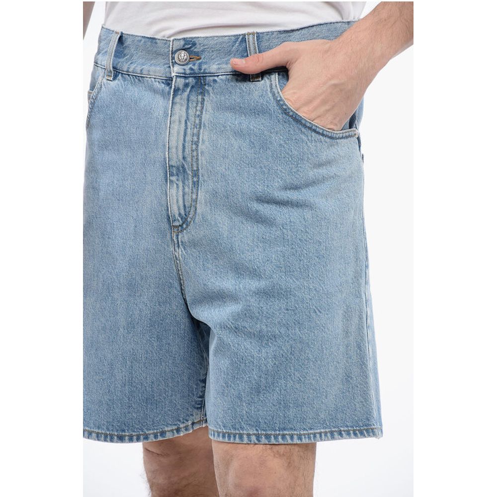 5-Pocketed Light Wash Denim Shorts